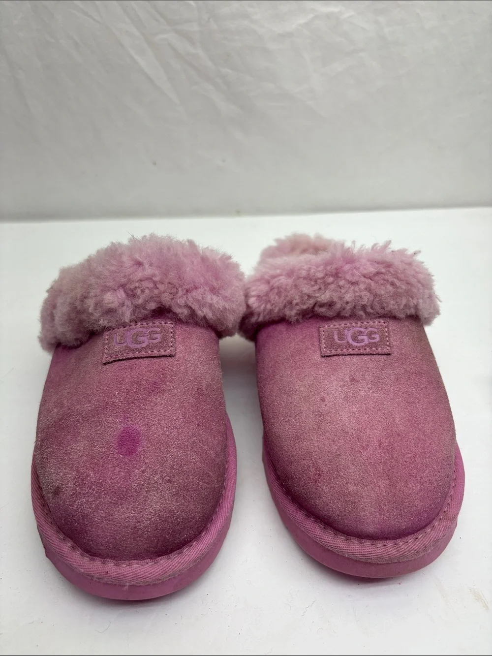 UGG Kids Pink Suede Shearling Slip-On Slippers, SZ 5 big girl, box 50